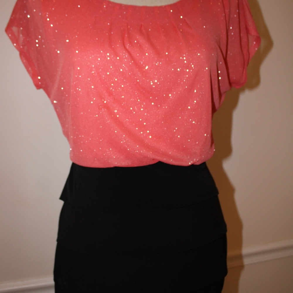 Enfocus Studio Coral Black Shimmery Dress Size 4P